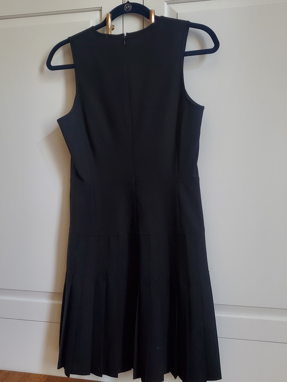 Theory Black Sleeveless V-Neck A-Line Dress with Pleated Skirt - Picture 4 of 5